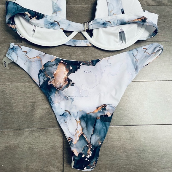 Shein Marble bikini - Picture 5 of 6